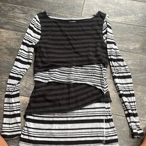 Size medium Calvin Klein performance long sleeve top